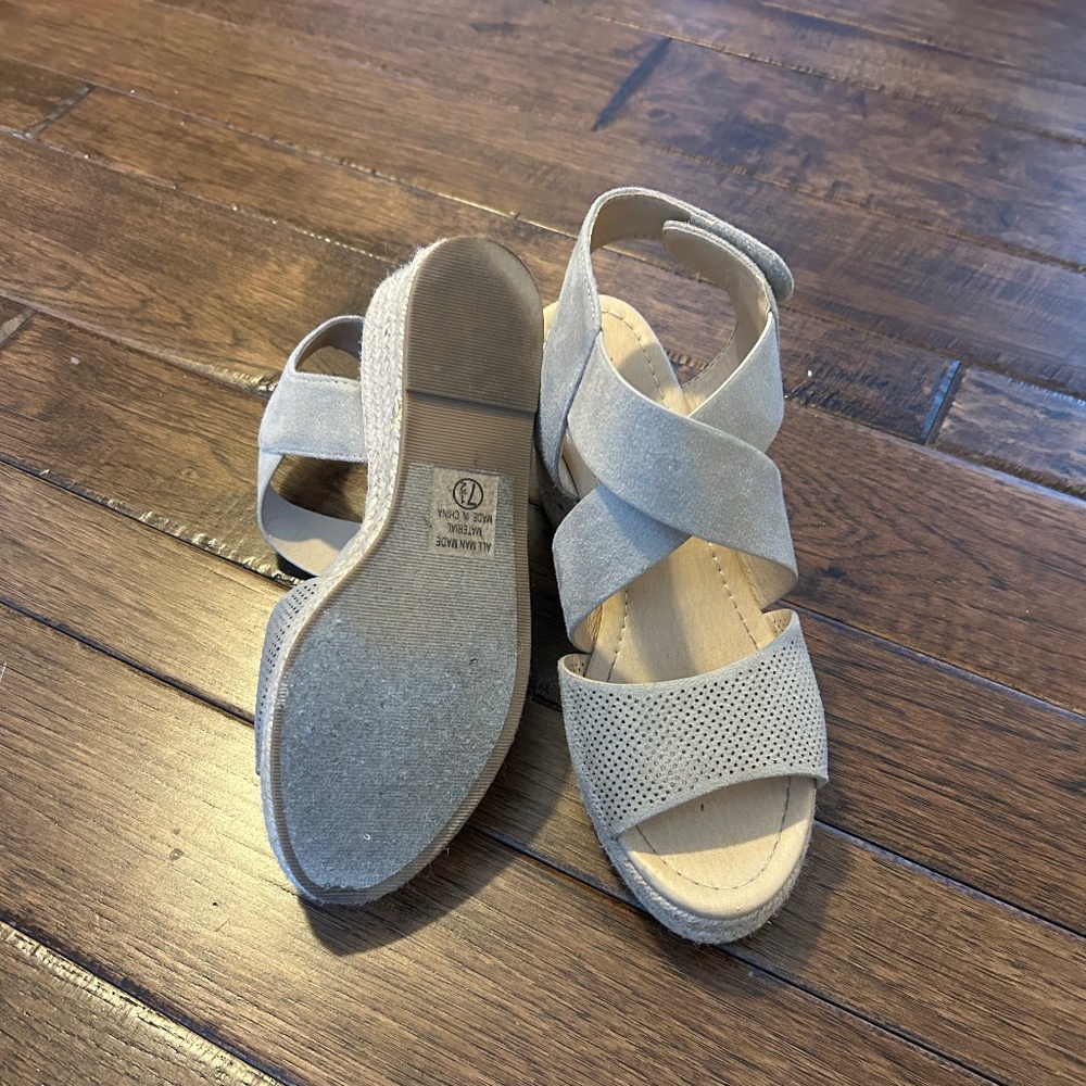 City Classified wedge sandals